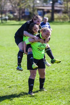 Bild 32 - Frauen SV Frisia 03 Risum Lindholm - Heider SV : Ergebnis: 8:0